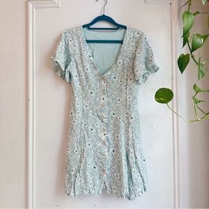 Vintage 90s sports lace back Floral Button-Down Dress in Light Blue small